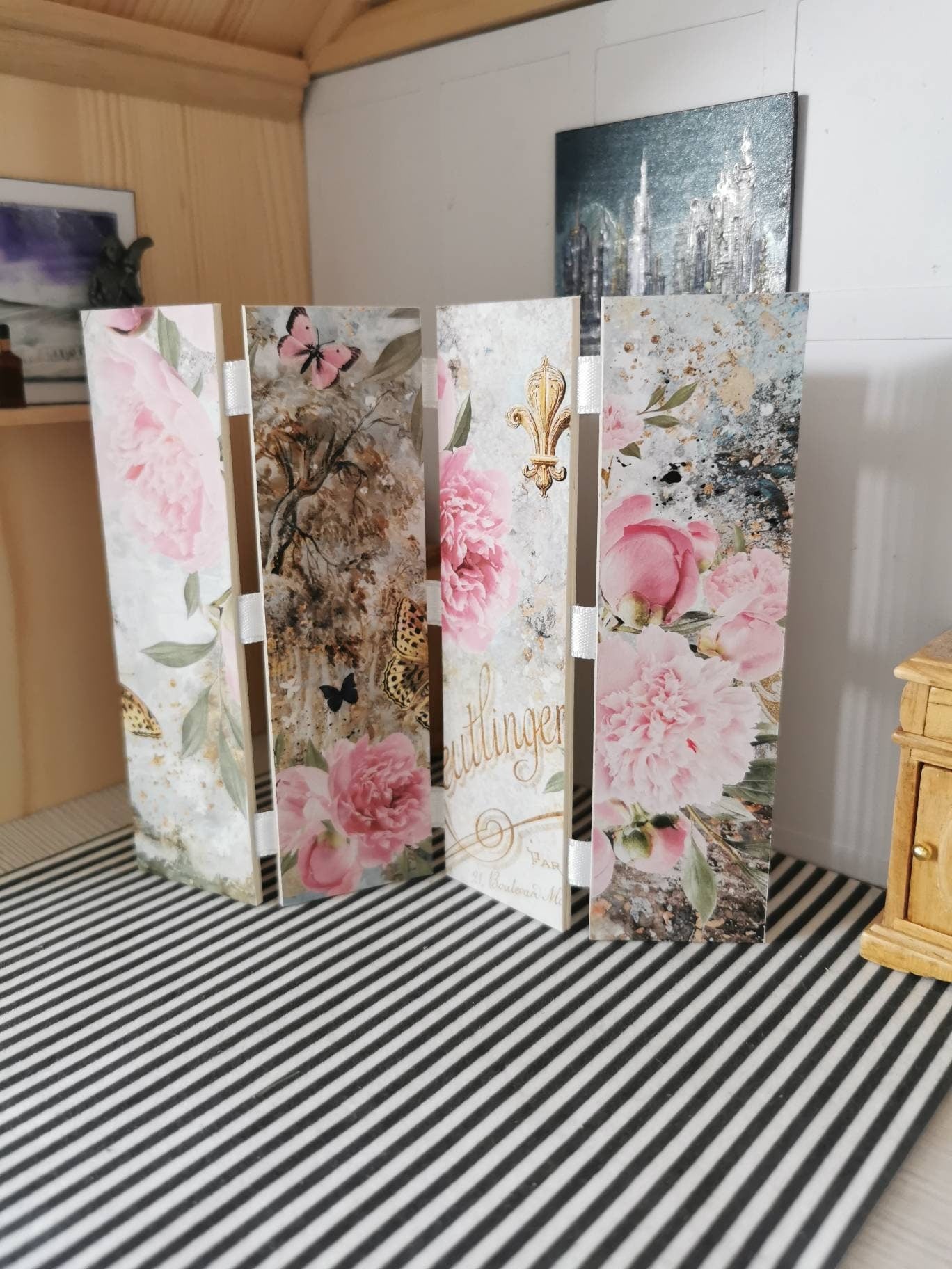 Gold/Pink Floral Folding Screen | 1:12th Scale | Handmade - ZJ Miniatures