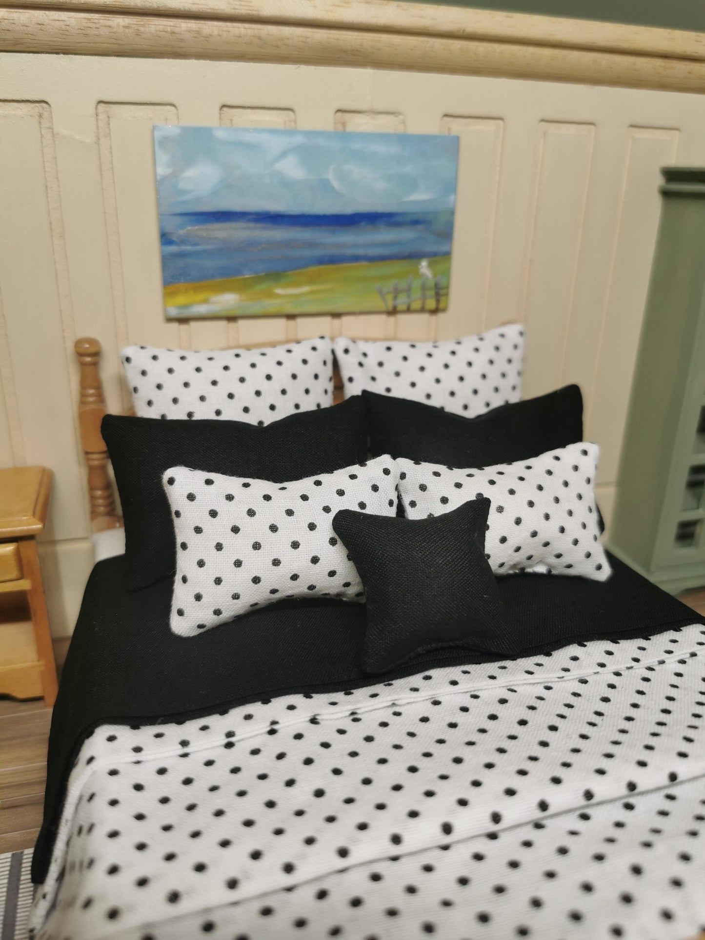 Black & White Polka Dots Print Bed Linen | 1:12th Scale | Set of 9 | Handmade