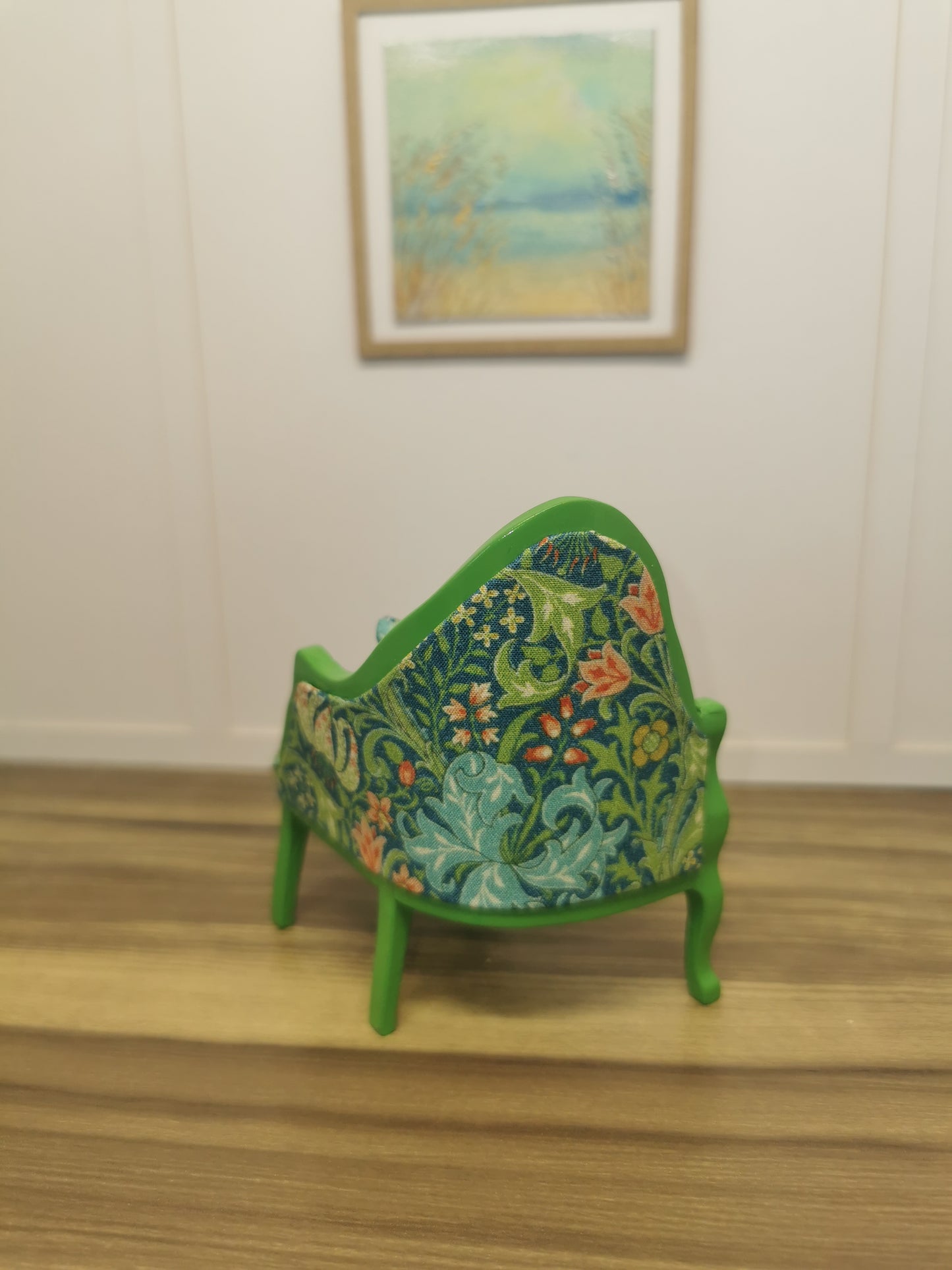 Green William Morris Chaise Longue | 1:12th Scale | Hand Finished