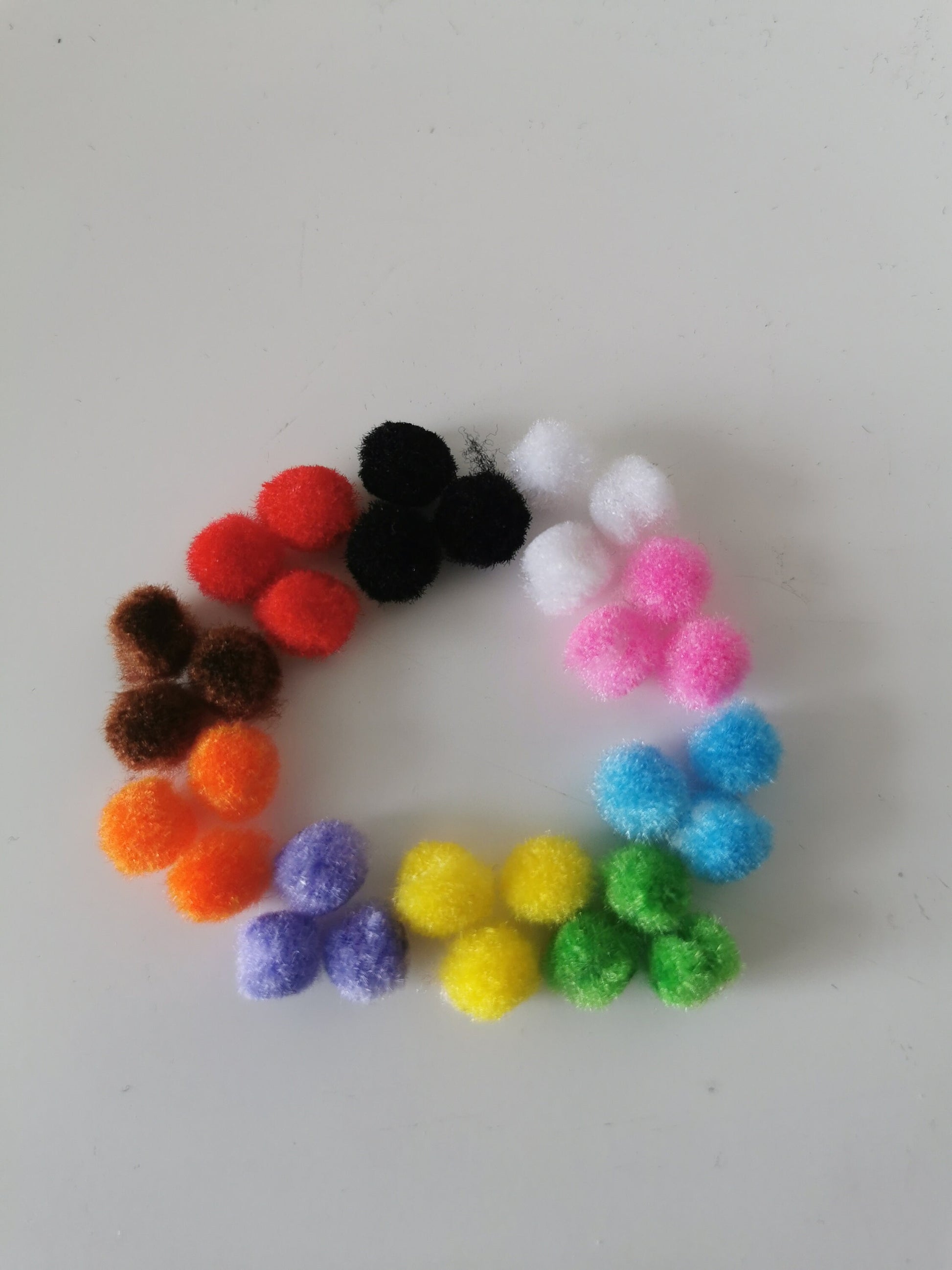 White/Choice Colour Pom Pom Garland | 1:12th Scale | Handmade - ZJ Miniatures 