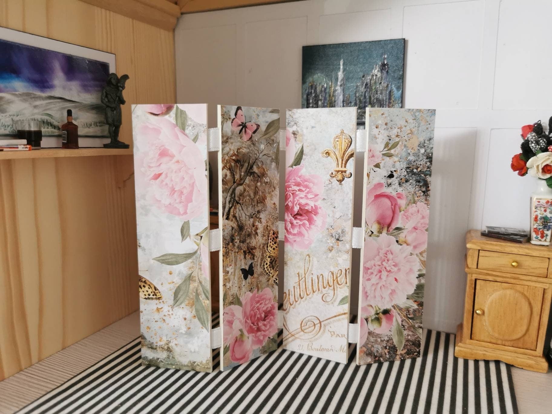 Gold/Pink Floral Folding Screen | 1:12th Scale | Handmade - ZJ Miniatures 