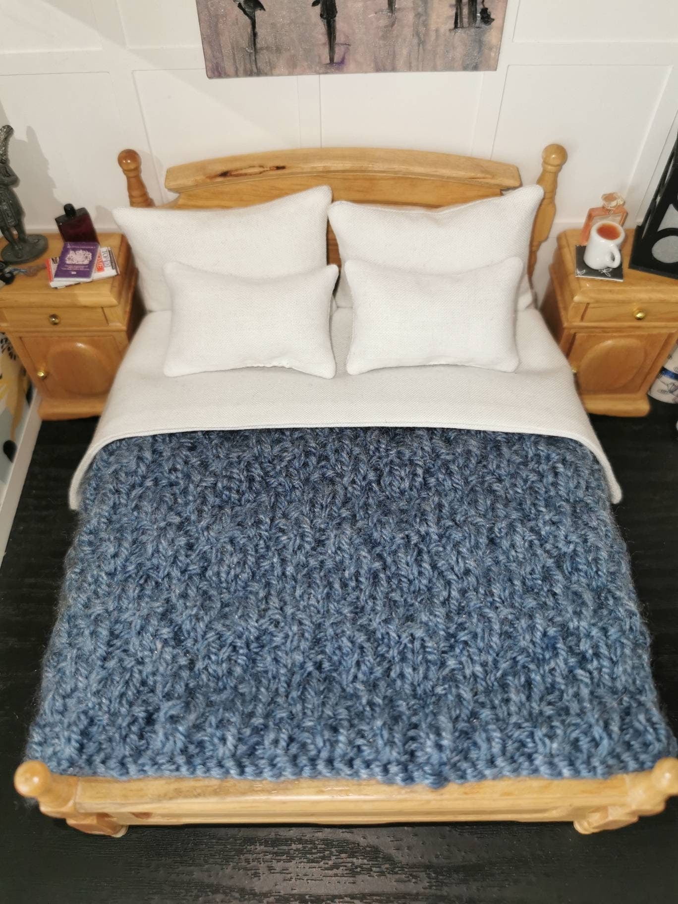 Airforce Blue Blanket | 1:12th Scale | Hand Knitted - ZJ Miniatures 