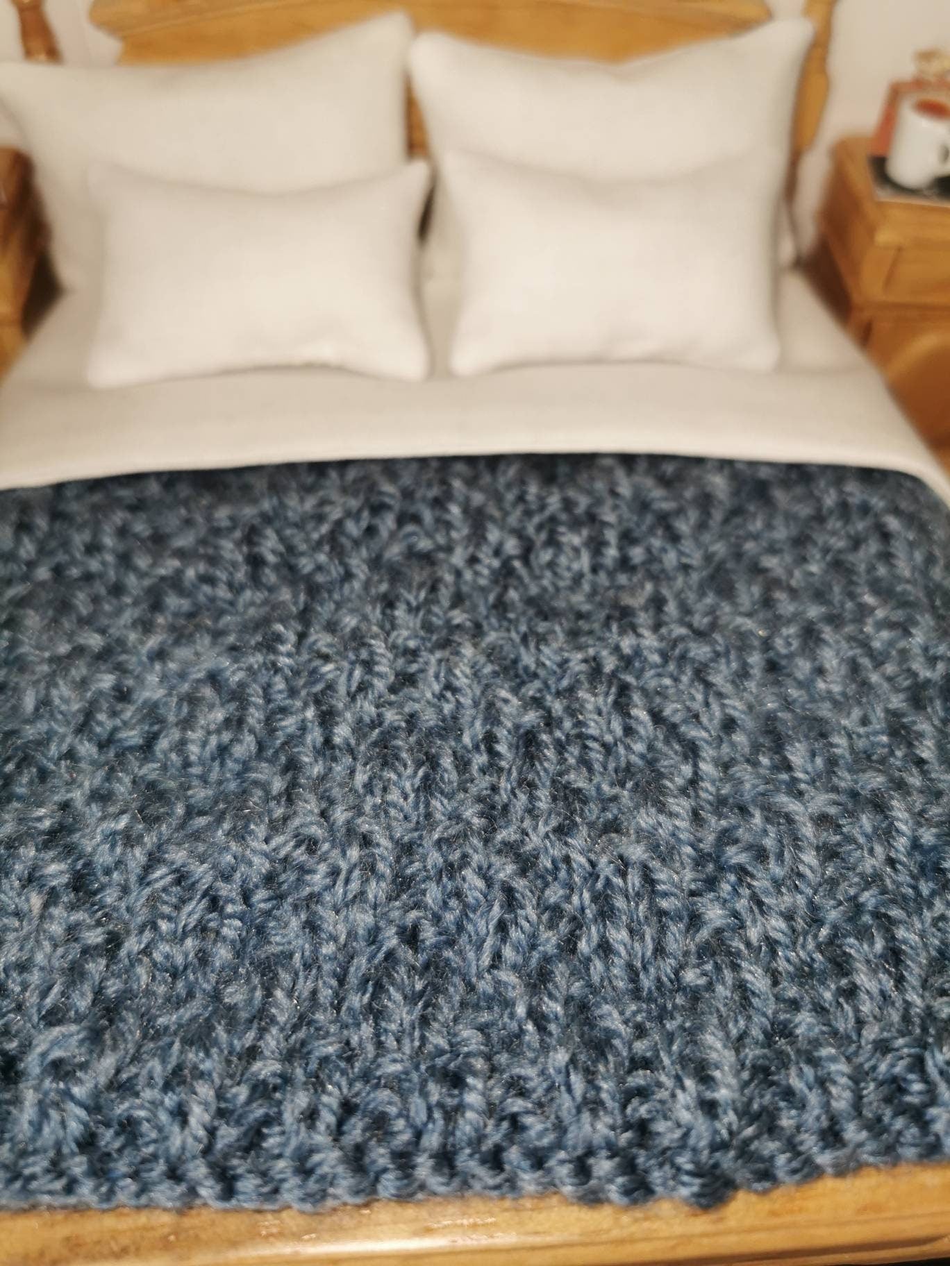 Airforce Blue Blanket | 1:12th Scale | Hand Knitted - ZJ Miniatures 