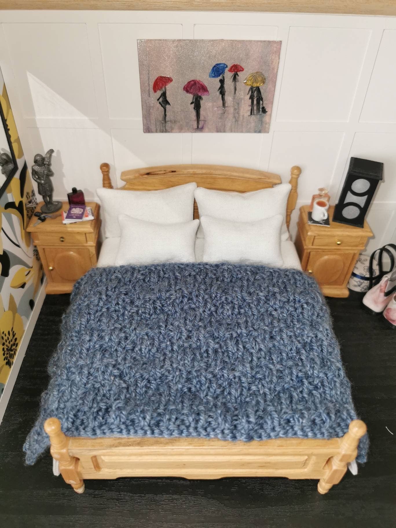 Airforce Blue Blanket | 1:12th Scale | Hand Knitted - ZJ Miniatures 