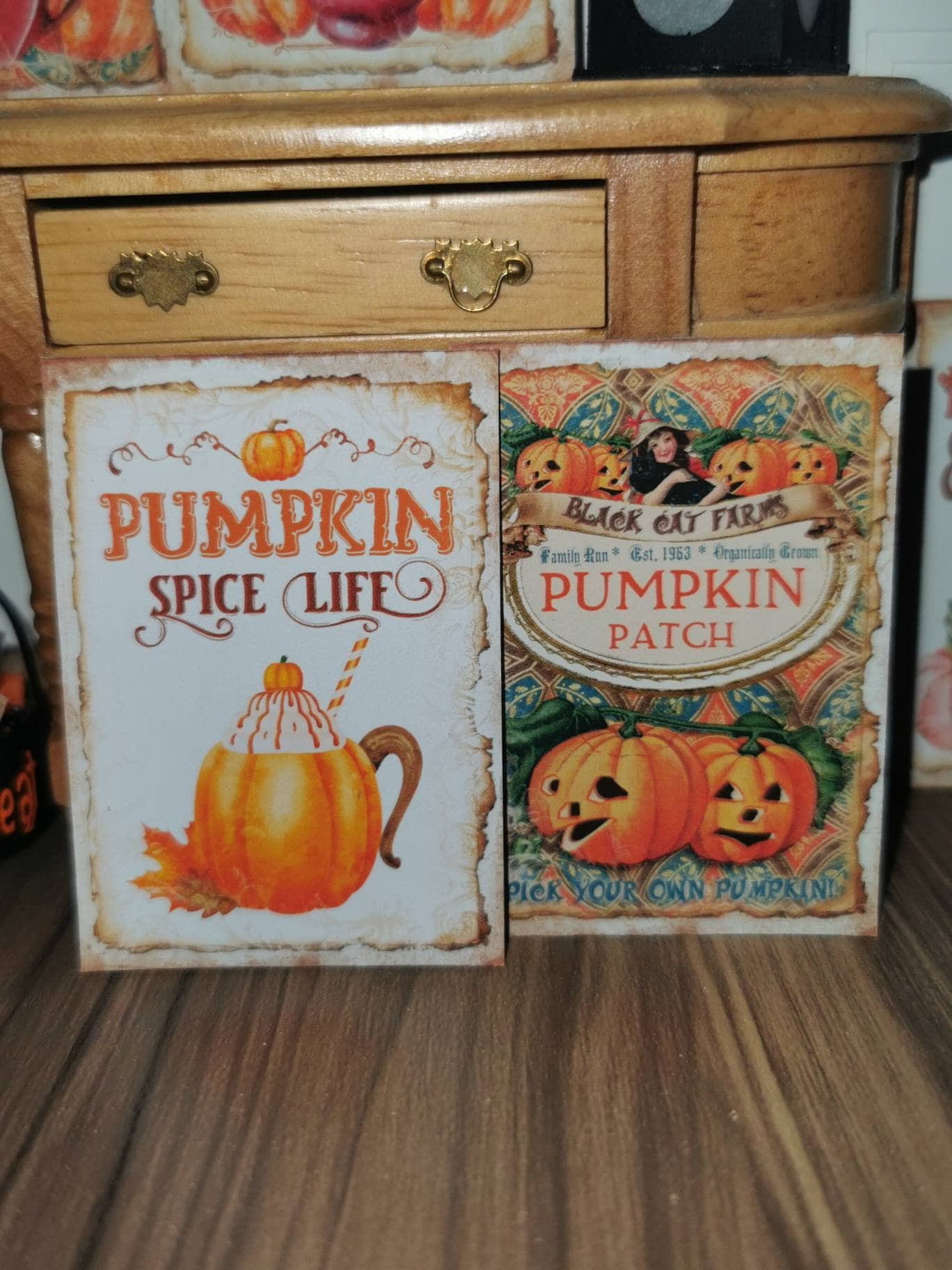 Pumpkin Wall Art Prints | Set of 2 | 1:12th Scale | Handmade - ZJ Miniatures 