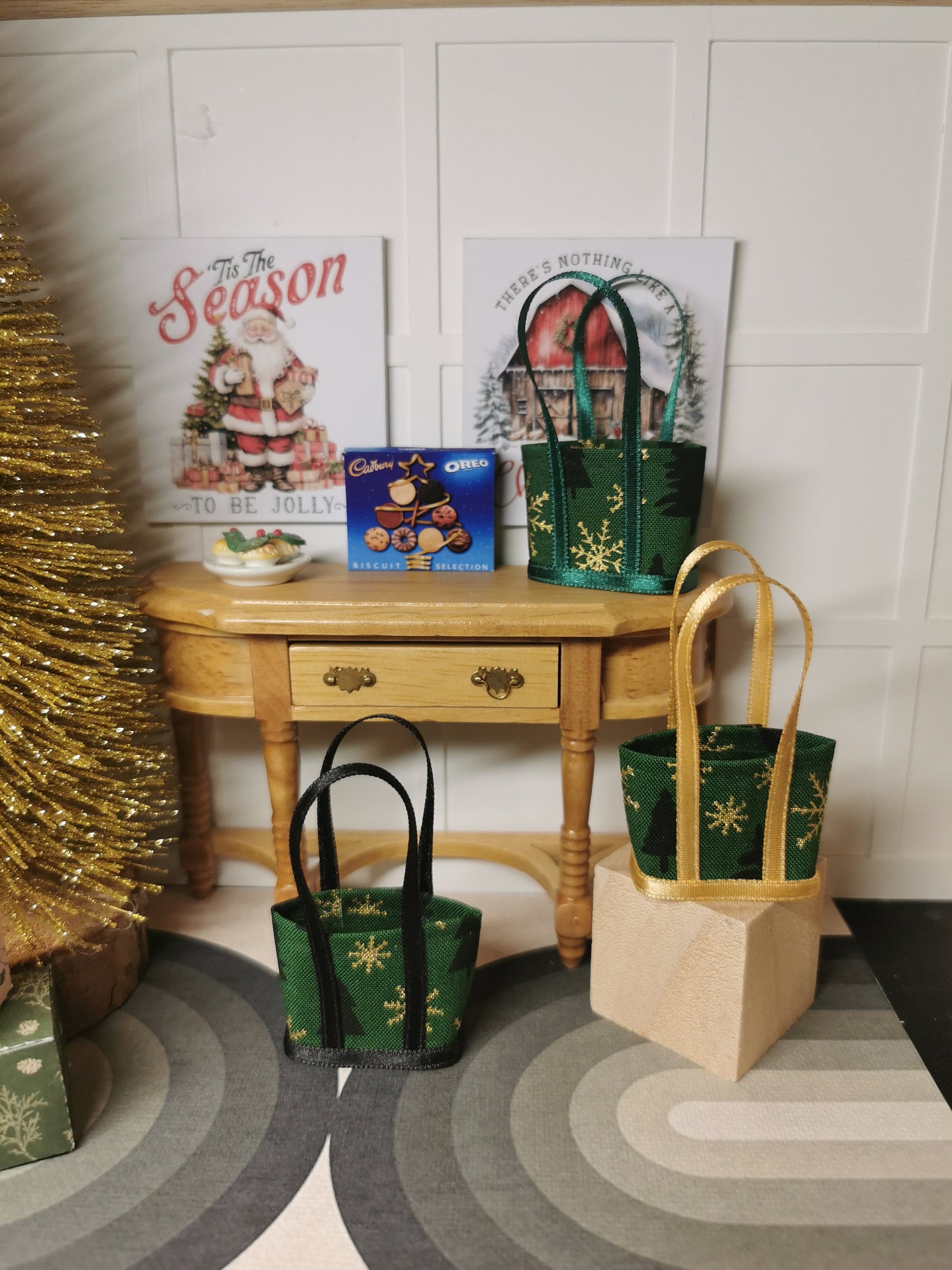 Green/Black/Gold Christmas Fabric Tote Bag | 1:12th Scale | Handmade - ZJ Miniatures 