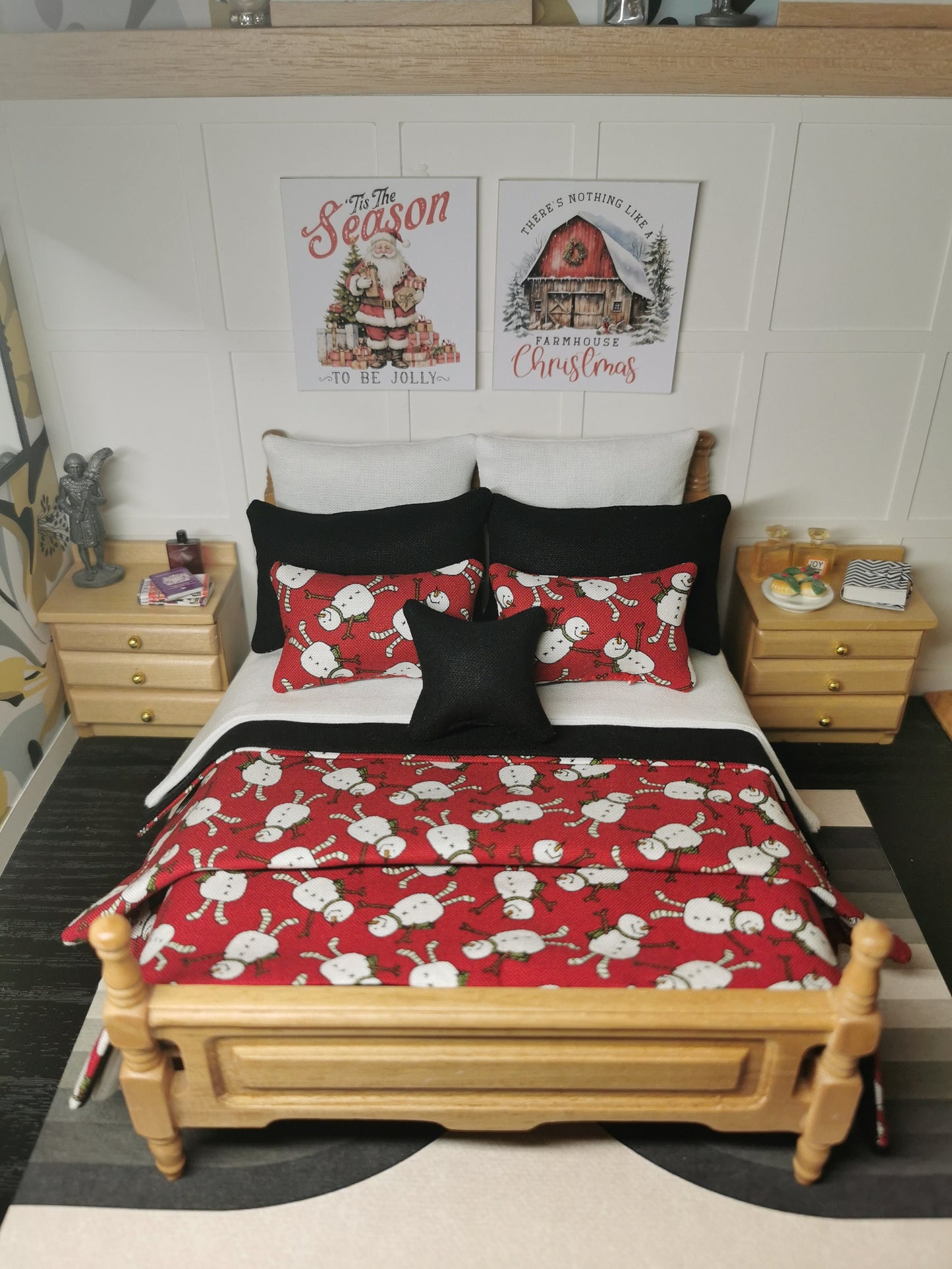 Red/White Snowman Christmas Print Bed Linen Set | Set of 9 | 1:12th Scale | Handmade - ZJ Miniatures 