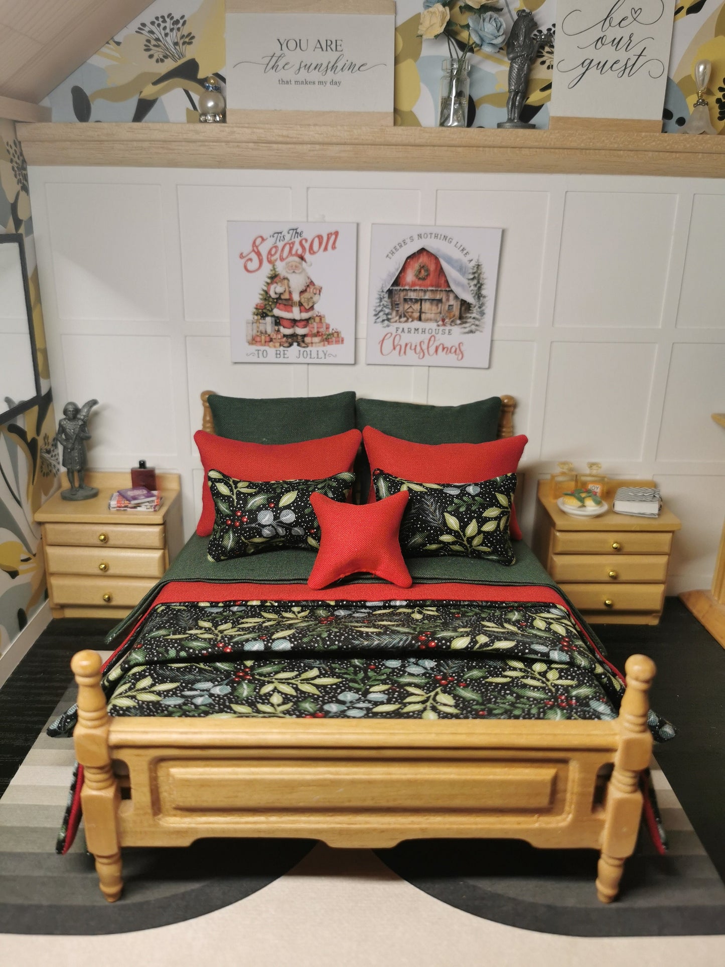 Black/Green Christmas Print Bed Linen Set | Set of 9 | 1:12th Scale | Handmade - ZJ Miniatures 