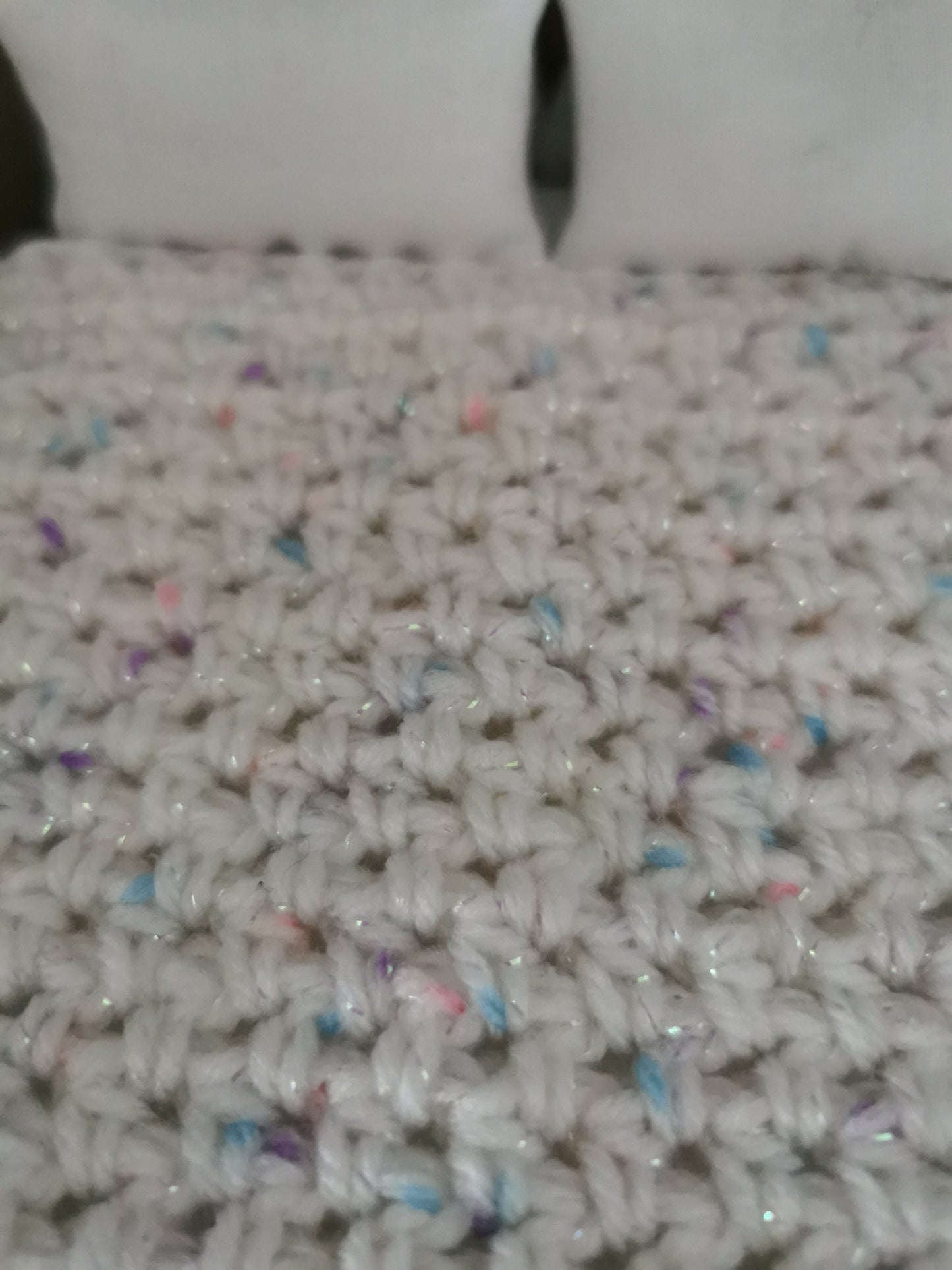 White Flecked Glitter Blanket | 1:12th Scale | Hand Crocheted - ZJ Miniatures 