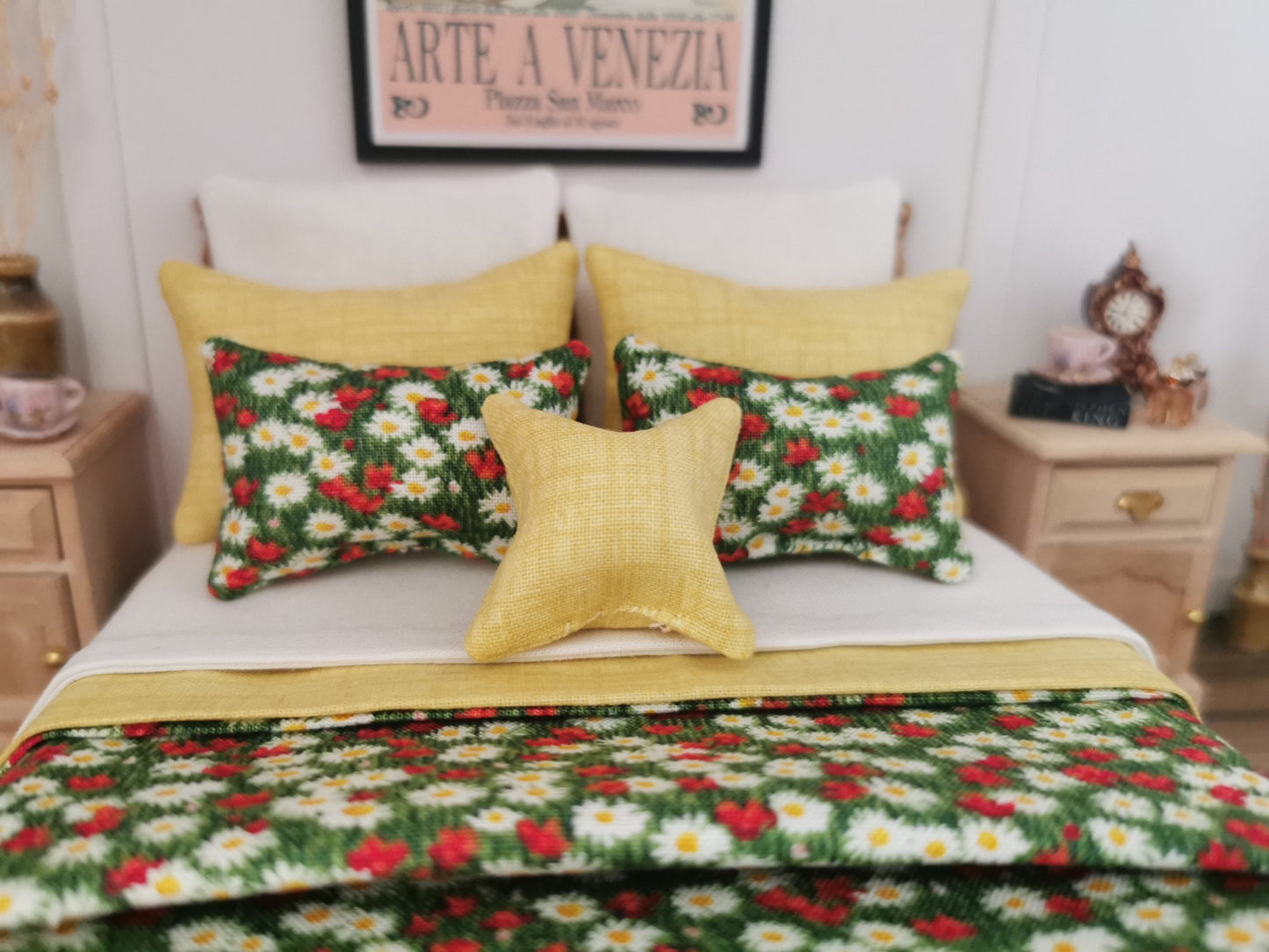 Bed Linen Set in Green/White/Yellow Floral Print | 1:12th Scale | Set of 9 | Handmade - ZJ Miniatures 