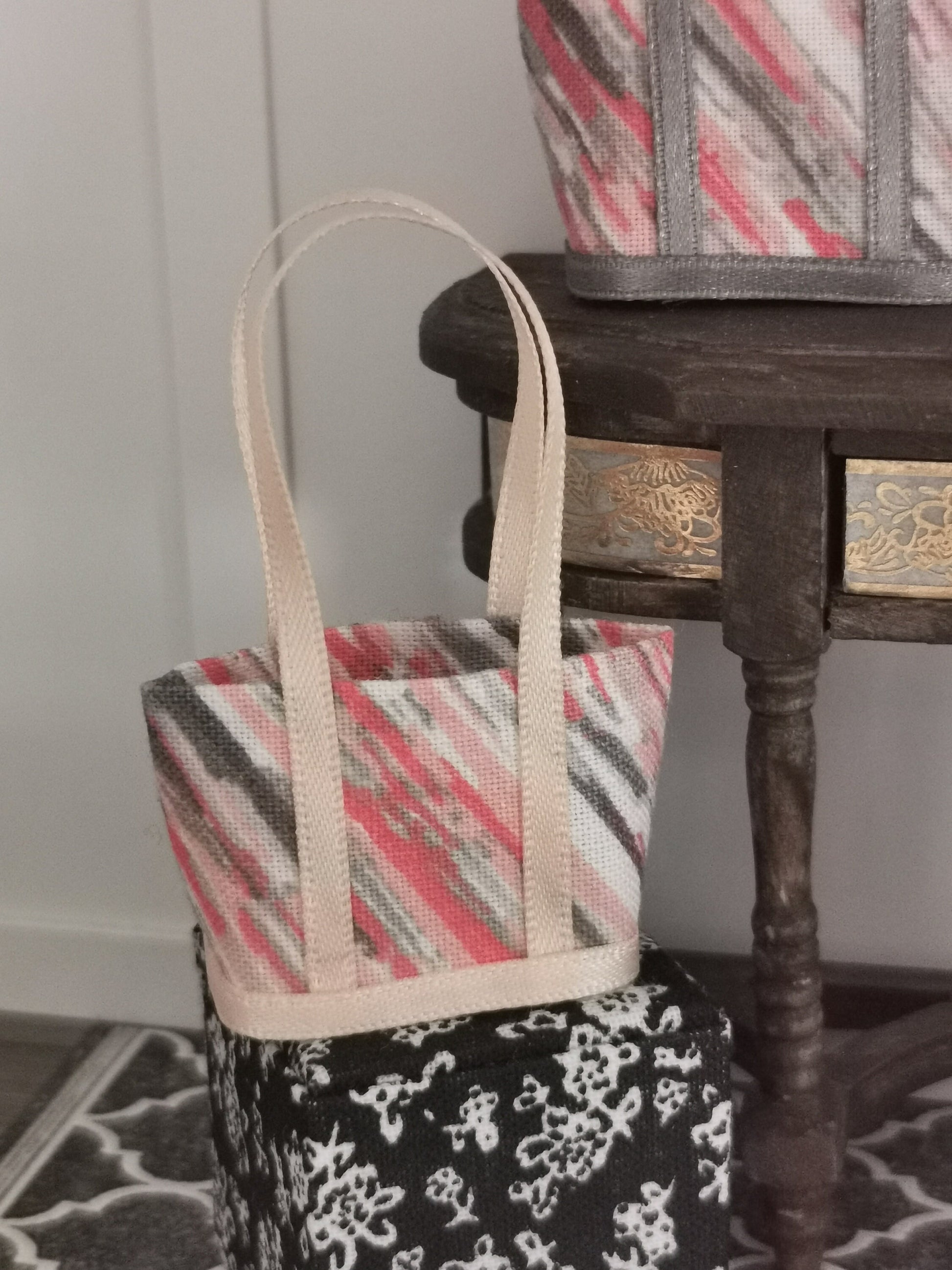 Coral/Grey Stripe Fabric Tote Bag | 1:12th Scale | Handmade - ZJ Miniatures 