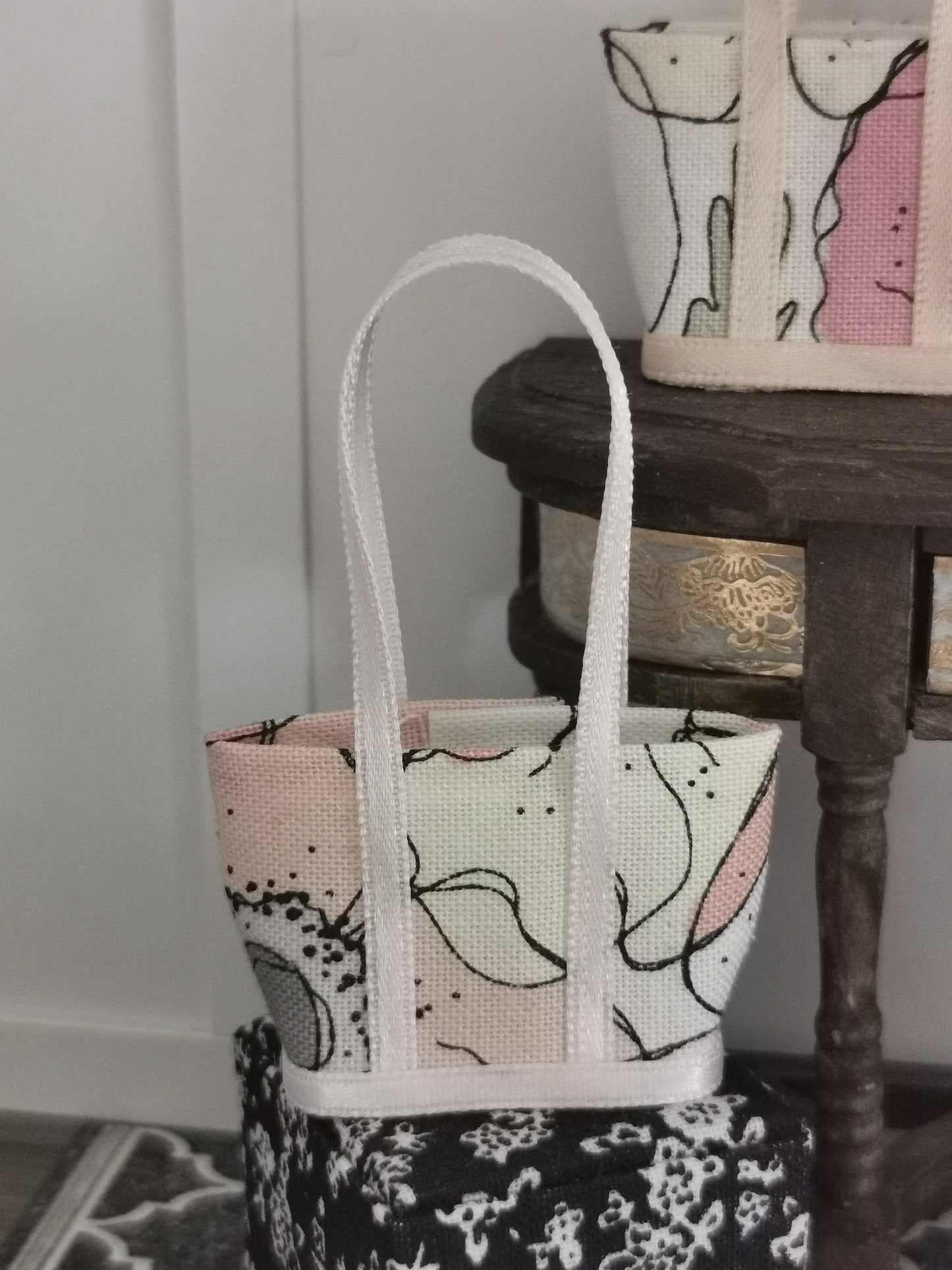 White/Yellow/Pink Floral Fabric Tote Bag | 1:12th Scale | Handmade - ZJ Miniatures 