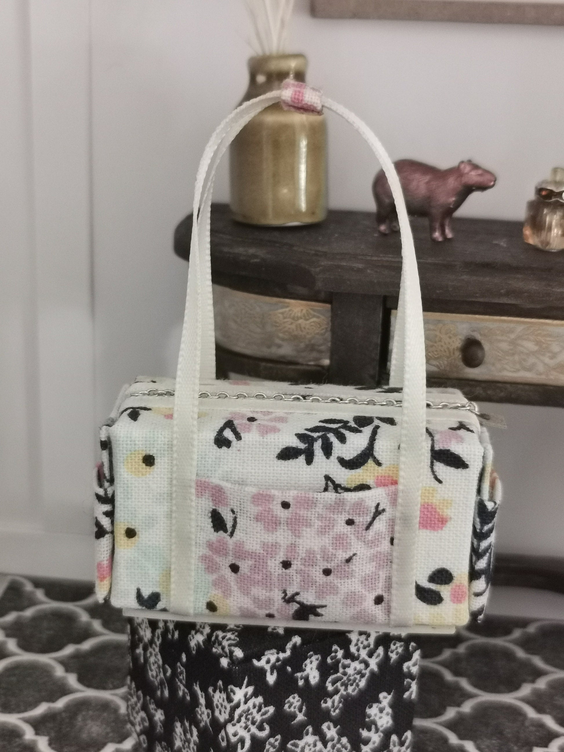 Cream Floral Fabric Overnight Bag | 1:12th Scale | Handmade - ZJ Miniatures 