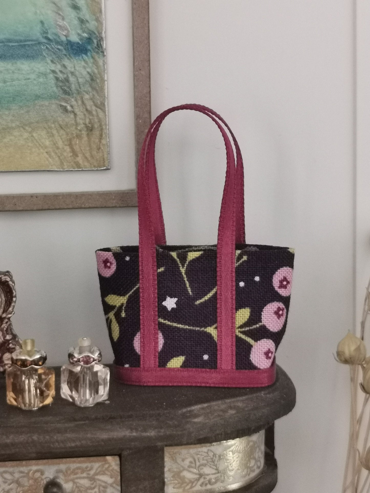 Plum Berry Fabric Tote Bag | 1:12th Scale | Handmade - ZJ Miniatures 