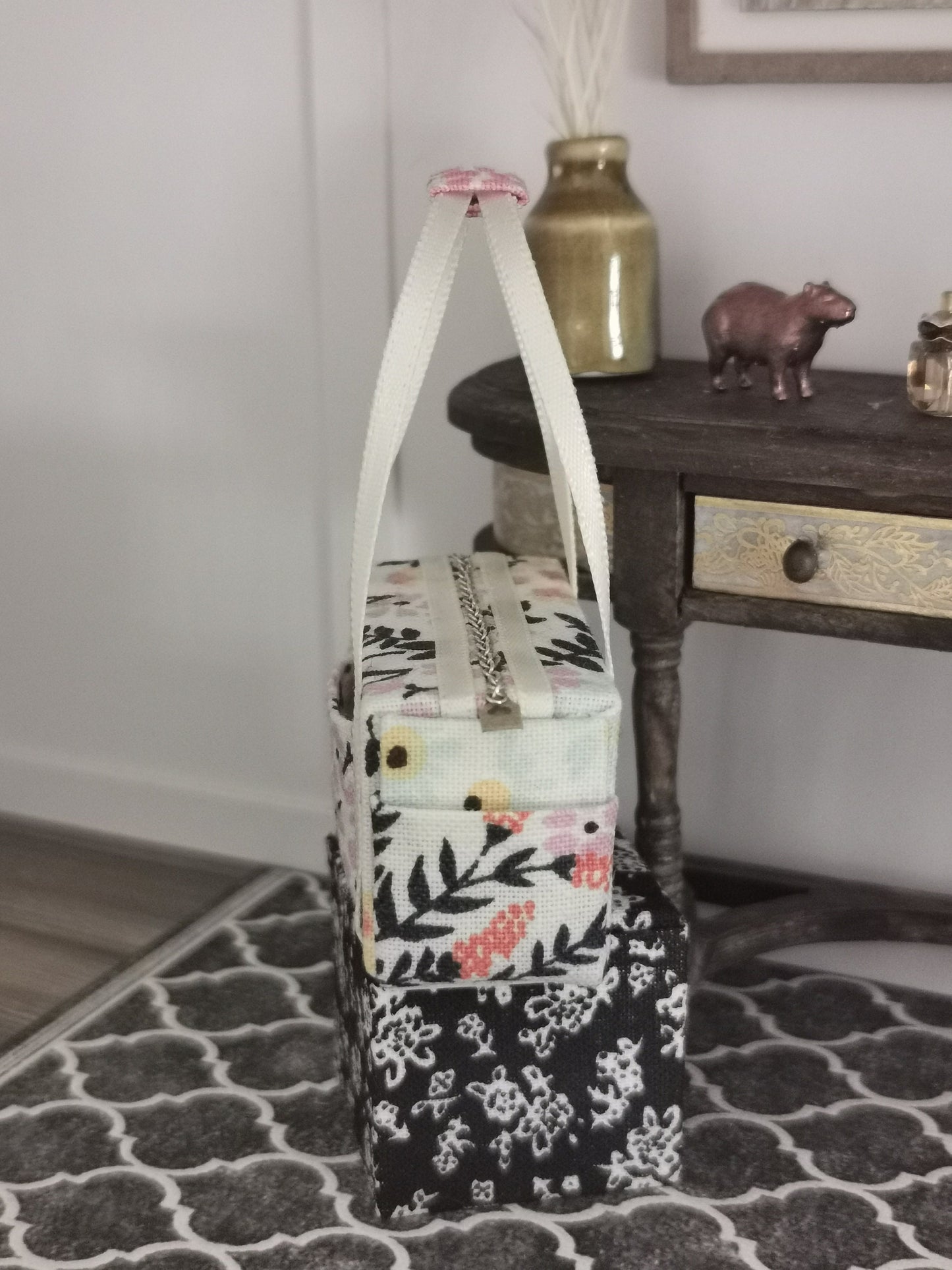 Cream Floral Fabric Overnight Bag | 1:12th Scale | Handmade - ZJ Miniatures 