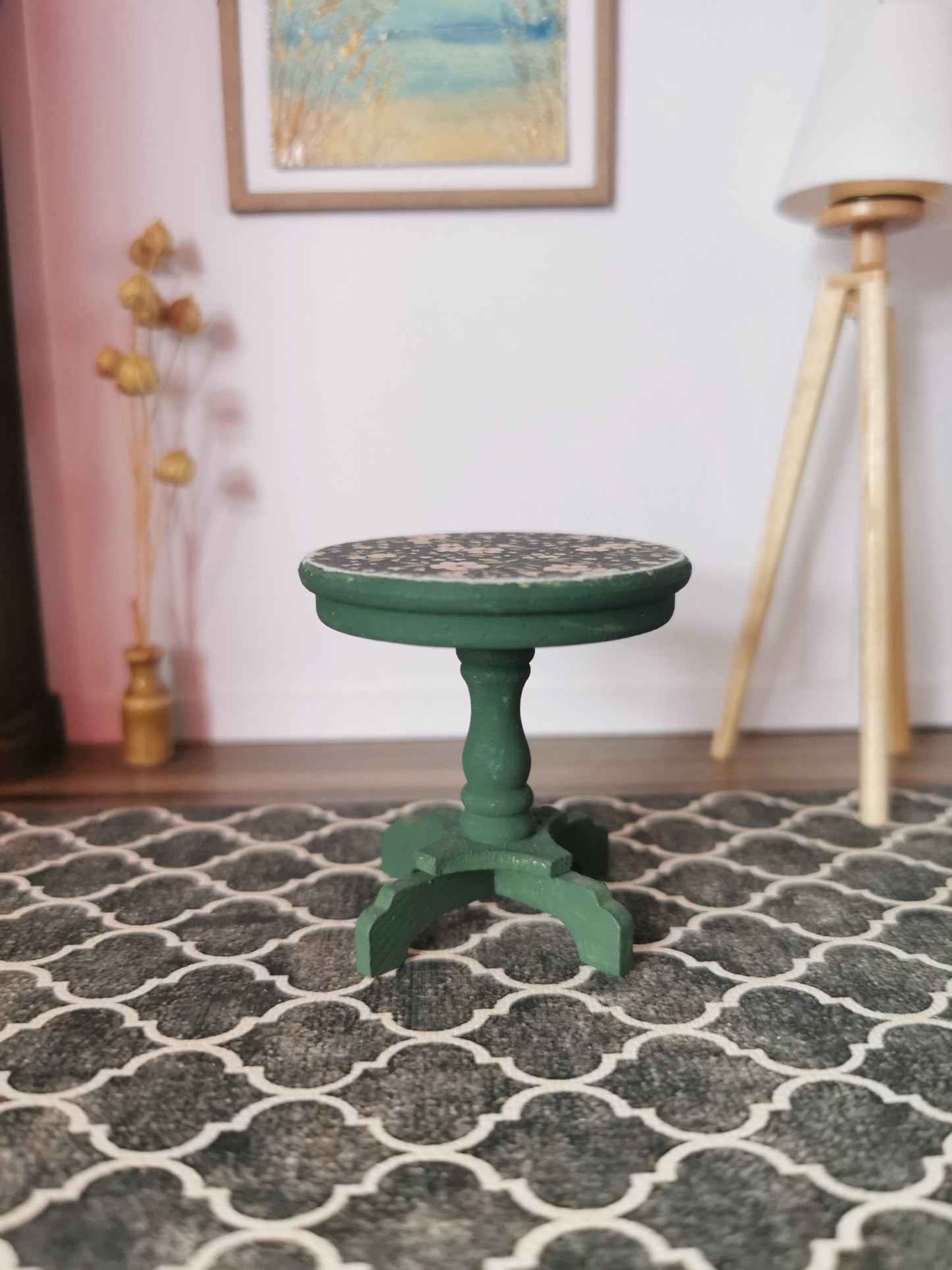 Green Floral Round Table | 1:12th Scale | Hand Finished