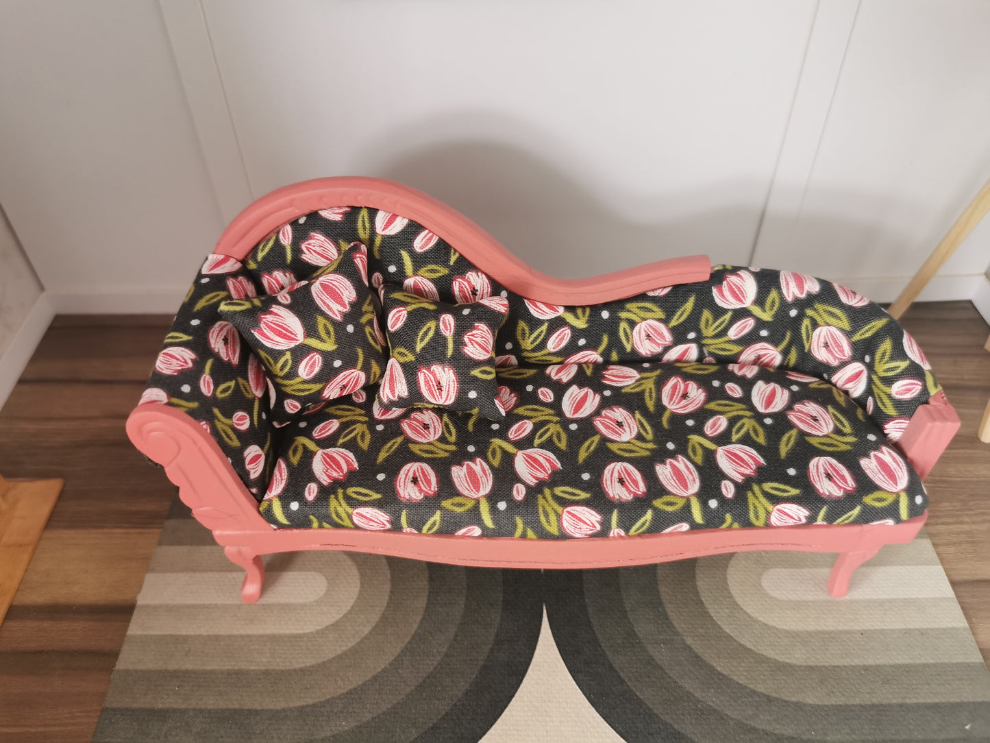 Chaise Longue in Pink & Navy Tulip Print Fabric | 1:12th Scale | Hand Finished