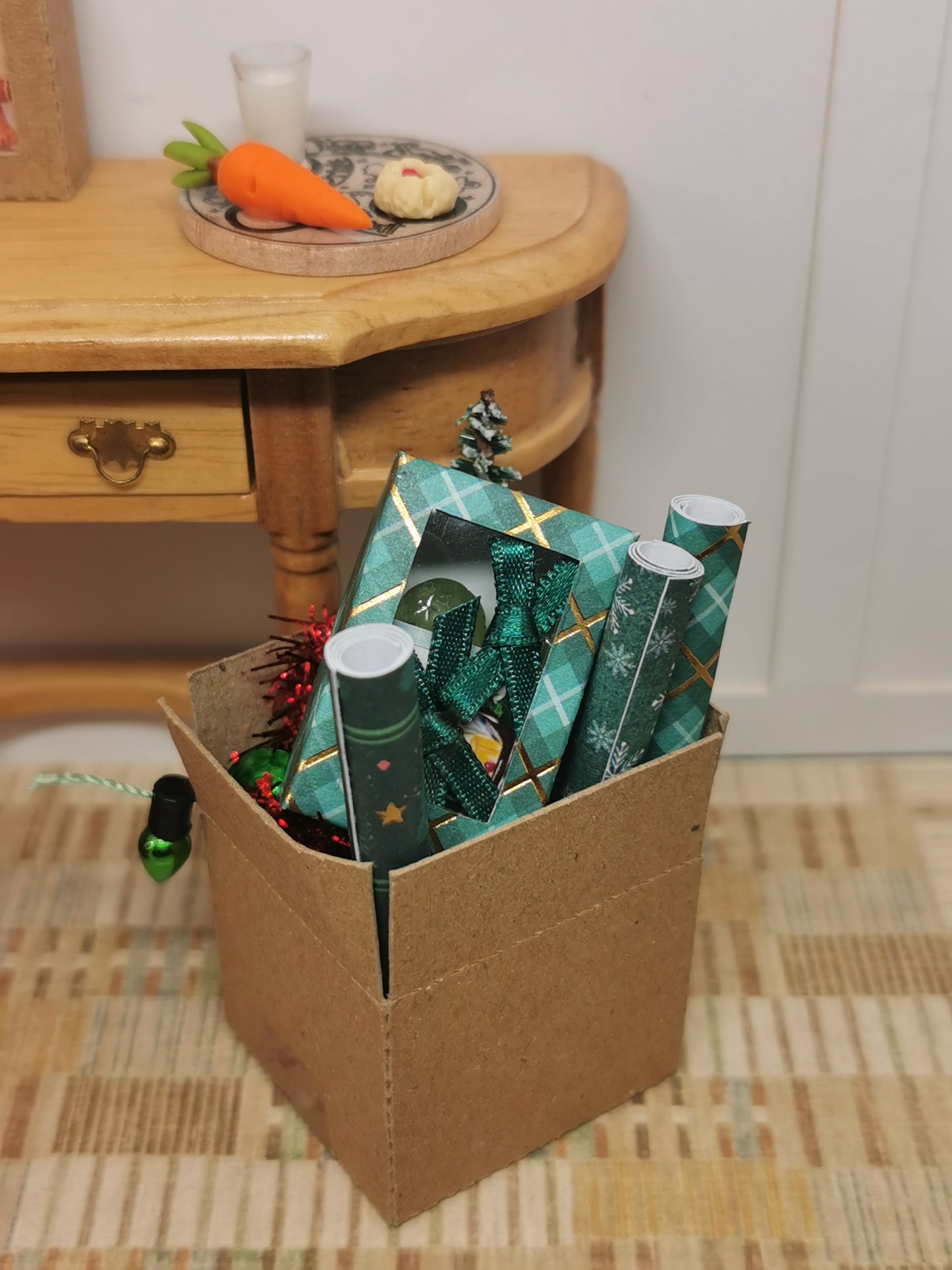 Christmas Accessories in Green | 1:12th Scale | Handmade