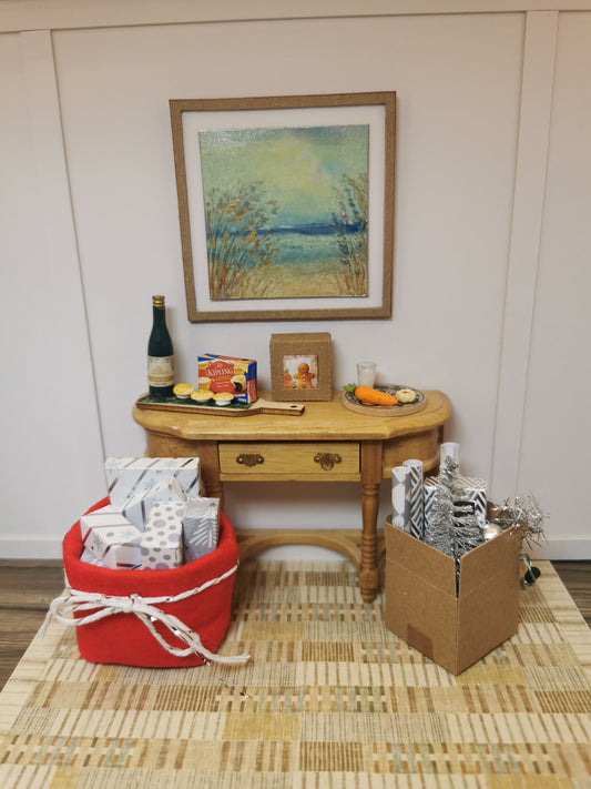 Christmas Accessories in Silver | 1:12th Scale | Handmade