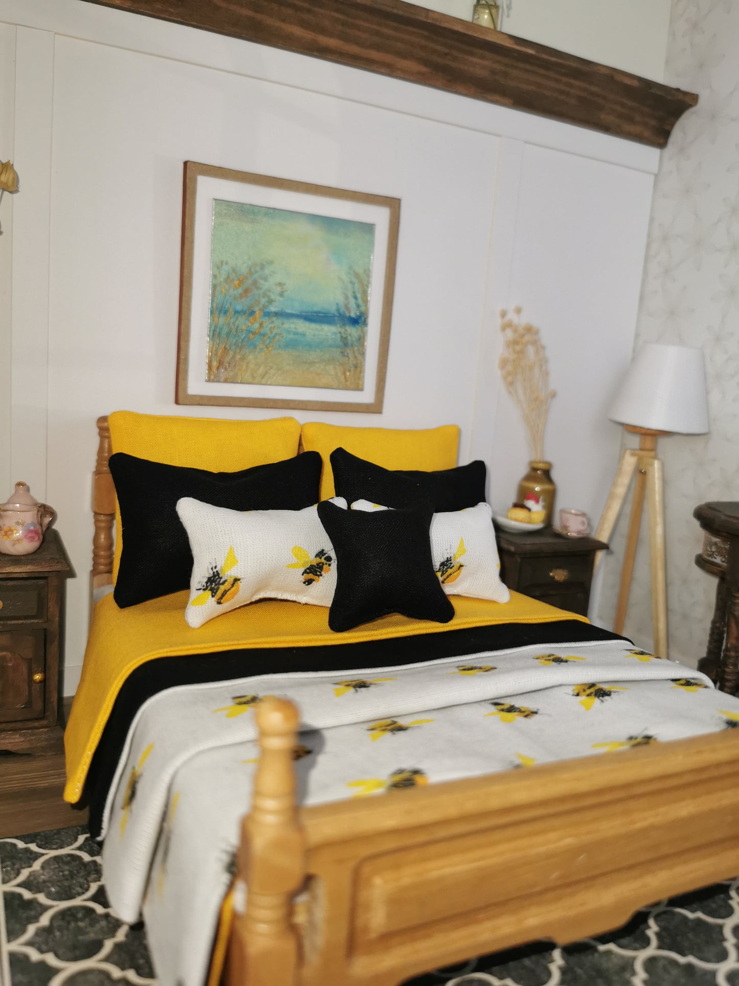 Black/Yellow/White Bee Print Bed Linen | 1:12th Scale | Set of 9 | Handmade