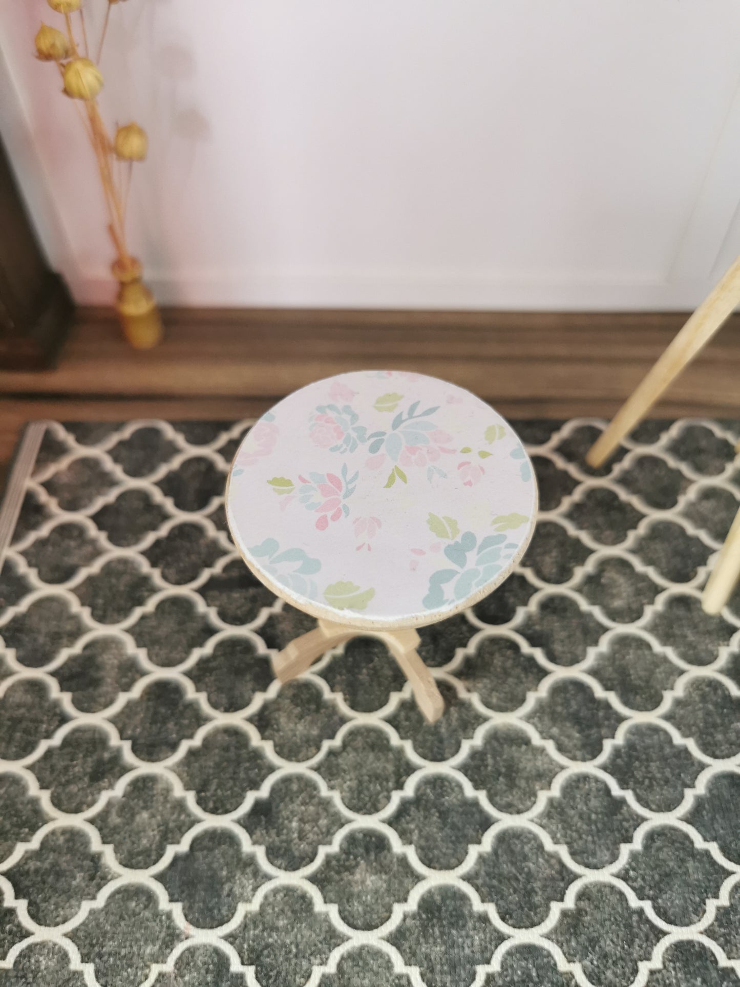 Floral Round Table | 1:12th Scale | Hand Finished