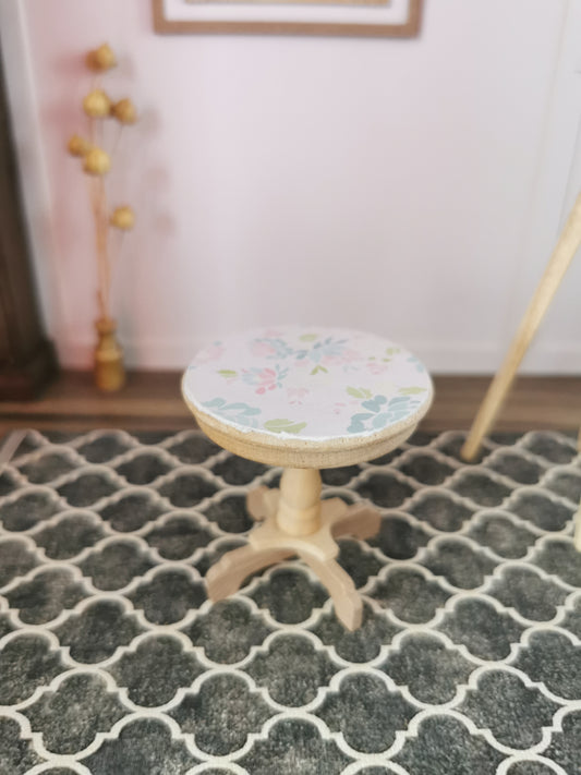 Floral Round Table | 1:12th Scale | Hand Finished